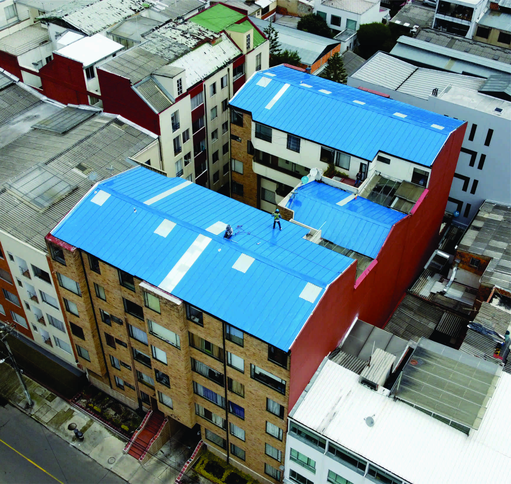 Después del cambio de cubierta en conjunto residencial Bogotá
